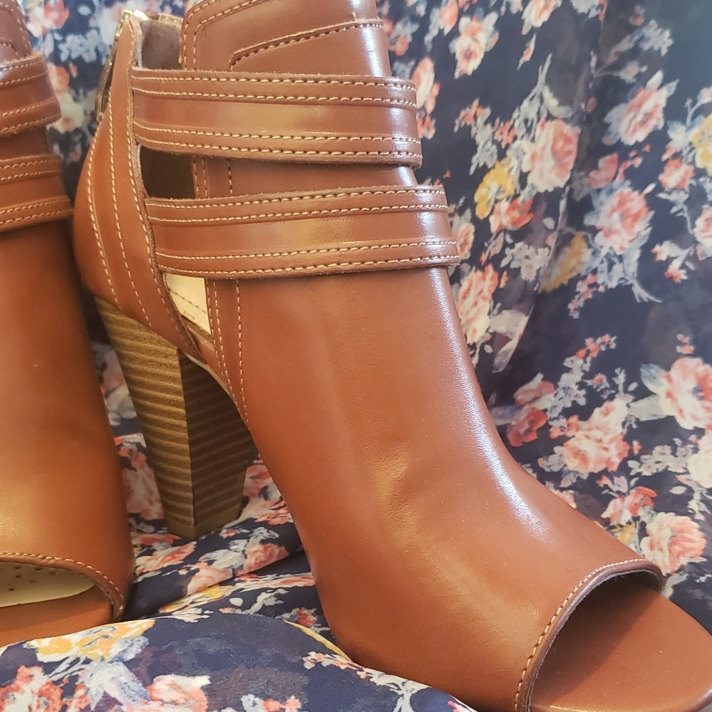 Strappy Peep-toe booties